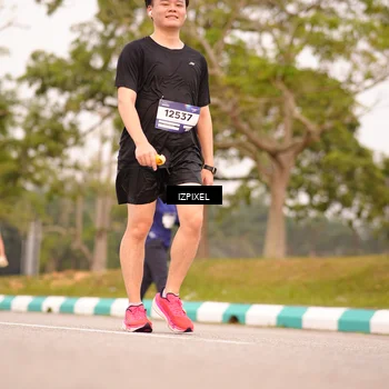Runner Photo 7543496