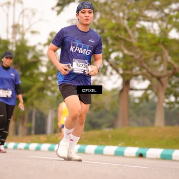 Runner Photo 7543501