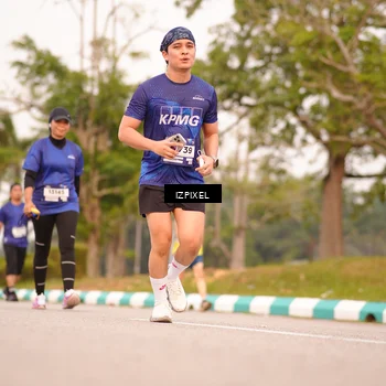 Runner Photo 7543502