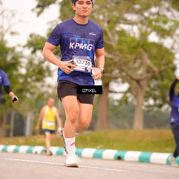 Runner Photo 7543506