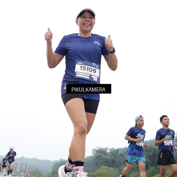 Runner Photo 7543531