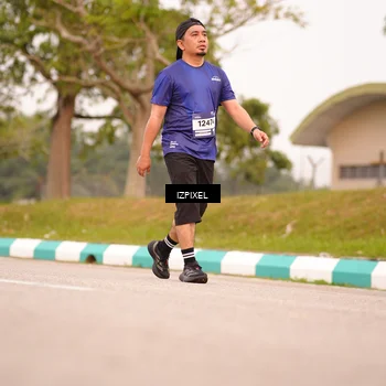 Runner Photo 7543540