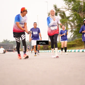 Runner Photo 7543555