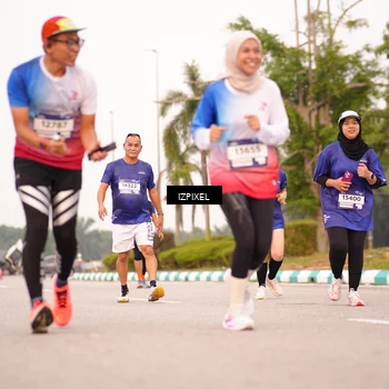 Runner Photo 7543560