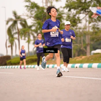 Runner Photo 7543600