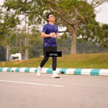 Runner Photo 7543610