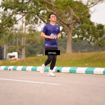 Runner Photo 7543611
