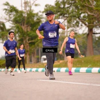 Runner Photo 7543621