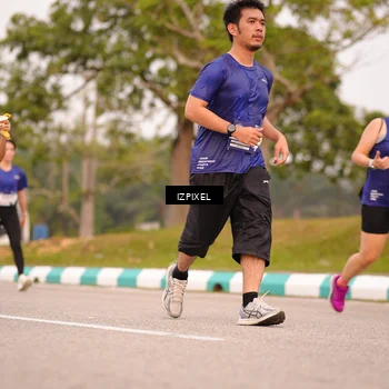 Runner Photo 7543634