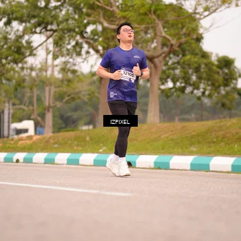 Runner Photo 7543637