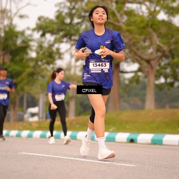 Runner Photo 7543638