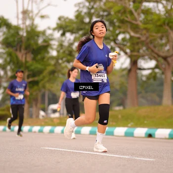 Runner Photo 7543640