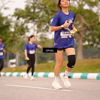 Runner Photo 7543643
