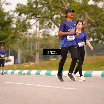 Runner Photo 7543646