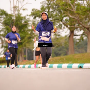 Runner Photo 7543658