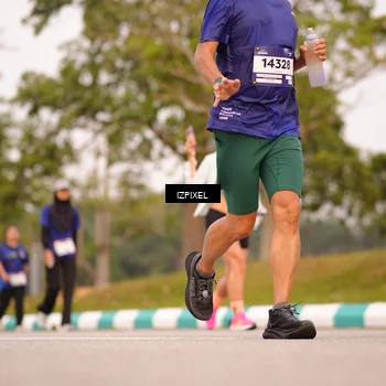 Runner Photo 7543665