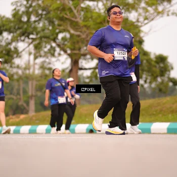 Runner Photo 7543682