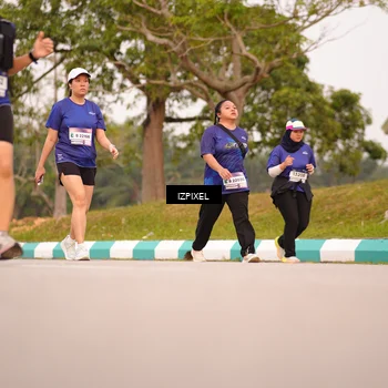 Runner Photo 7543690