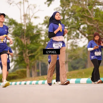 Runner Photo 7543696