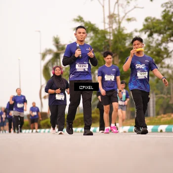 Runner Photo 7543713