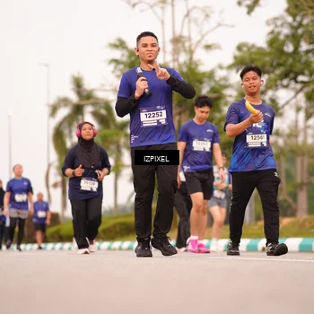 Runner Photo 7543717
