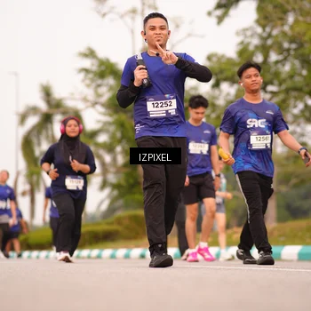 Runner Photo 7543720