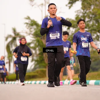 Runner Photo 7543723