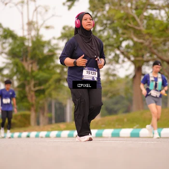 Runner Photo 7543729