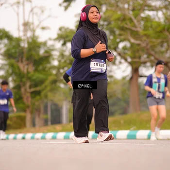 Runner Photo 7543739