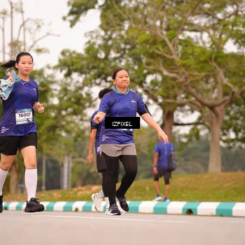 Runner Photo 7543744