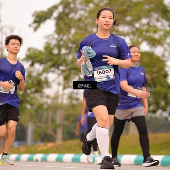 Runner Photo 7543746