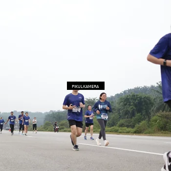 Runner Photo 7543750
