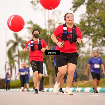 Runner Photo 7543764