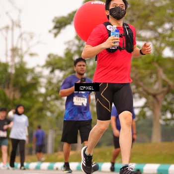 Runner Photo 7543776