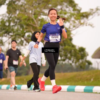 Runner Photo 7543788