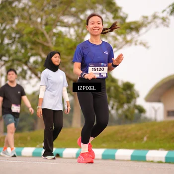Runner Photo 7543791