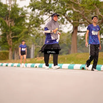 Runner Photo 7543834