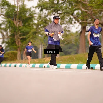 Runner Photo 7543835