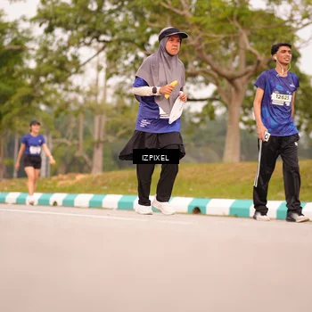 Runner Photo 7543842