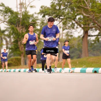 Runner Photo 7543847