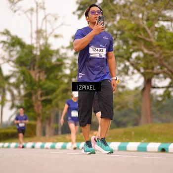 Runner Photo 7543866