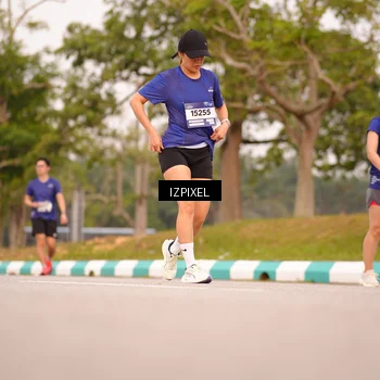 Runner Photo 7543873
