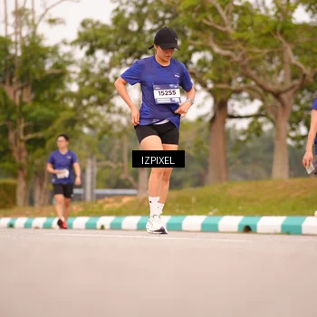 Runner Photo 7543874