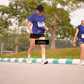 Runner Photo 7543875