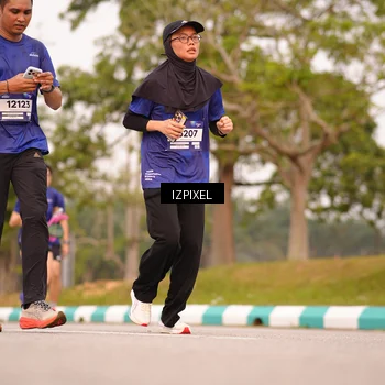 Runner Photo 7543883