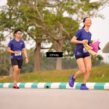 Runner Photo 7543899
