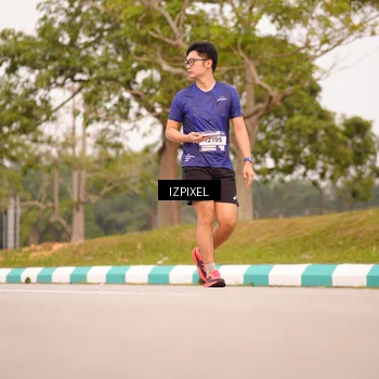 Runner Photo 7543905