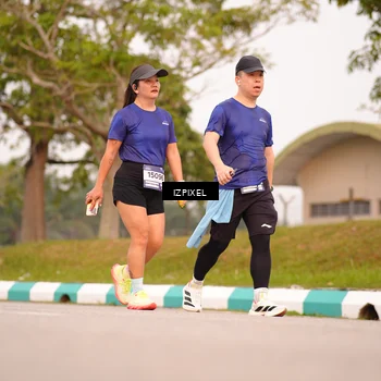Runner Photo 7543932