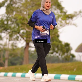 Runner Photo 7543934