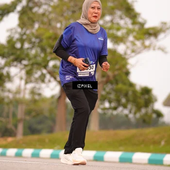 Runner Photo 7543943
